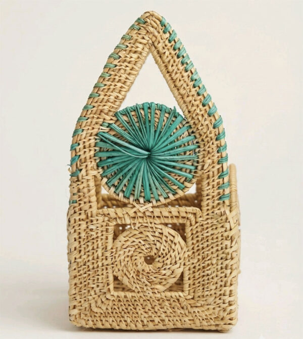 Golden Grass Utility Medium Stand
